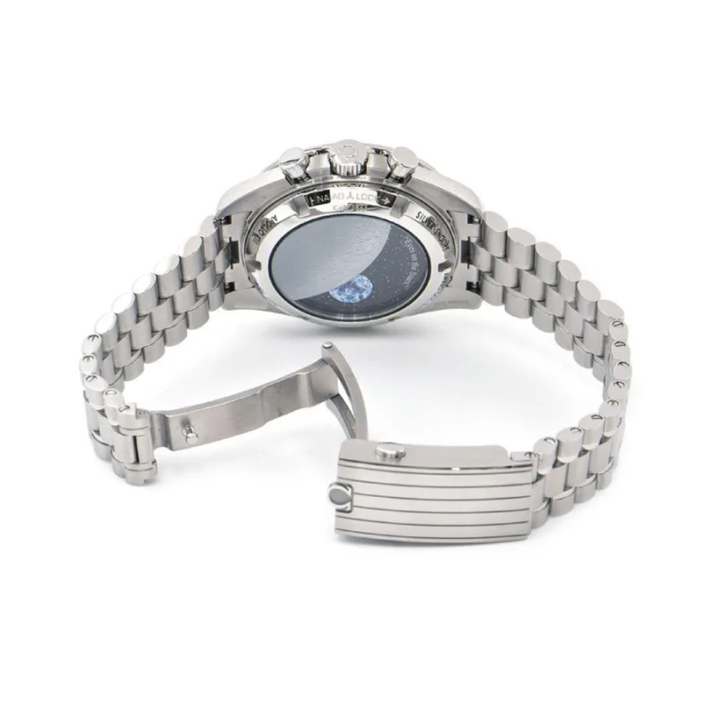 Omega Speedmaster 310.32.42.50.02.001 “Silver Snoopy Award”