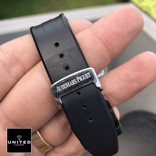 Audemars Piguet Royal Oak Black Rubber Bracelet Replica on the hand