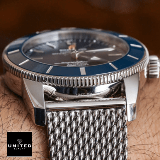 Breitling AB2010161C1A1A Blue Bezel Replica on the man wrist